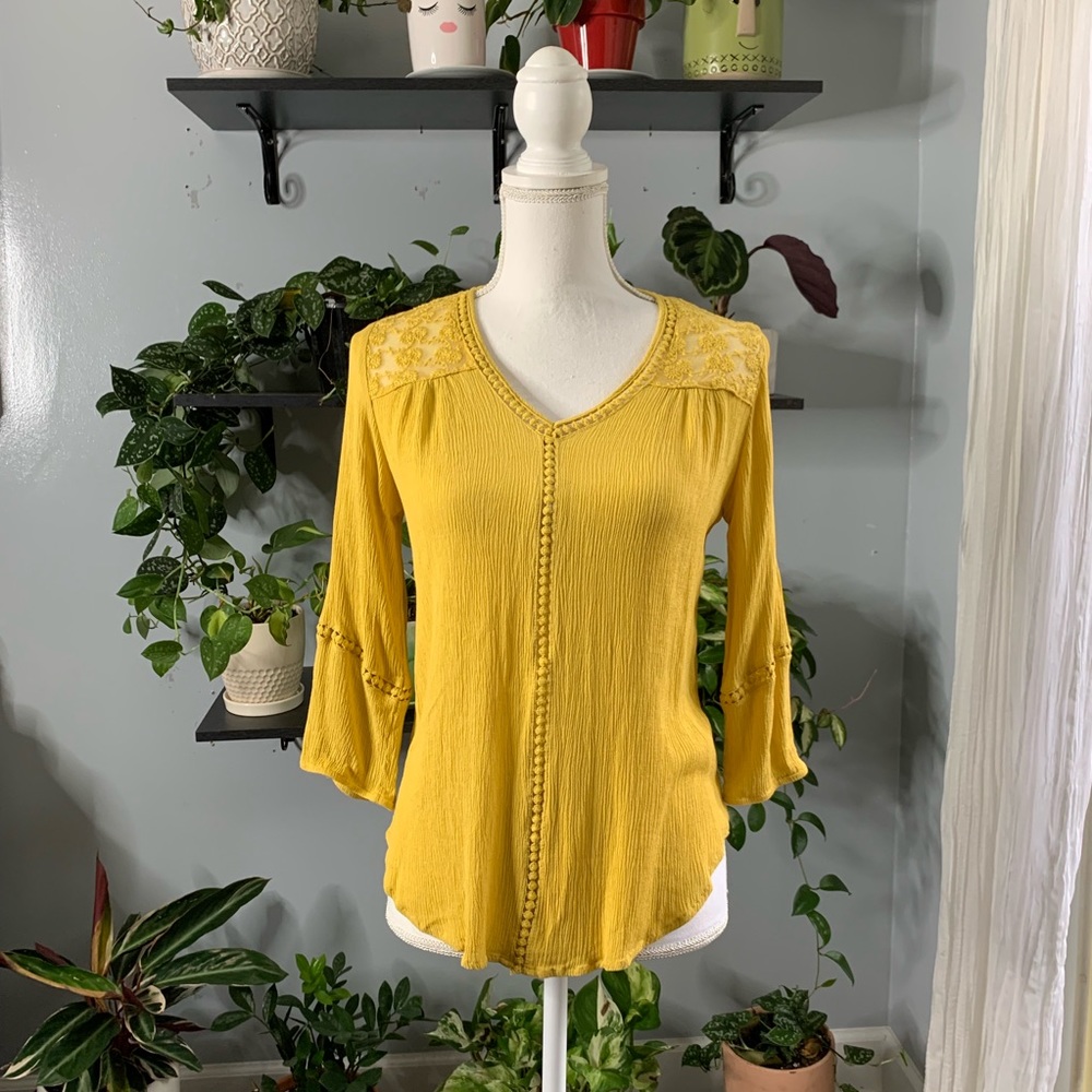 JohnPaulRichard blouse bell sleeve